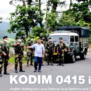 Tentara Kodim 0415 di Jambi dengan kendaraan militer.